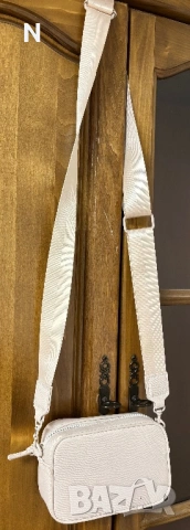 Нова чанта на Stradivarius, снимка 2 - Чанти - 53113267