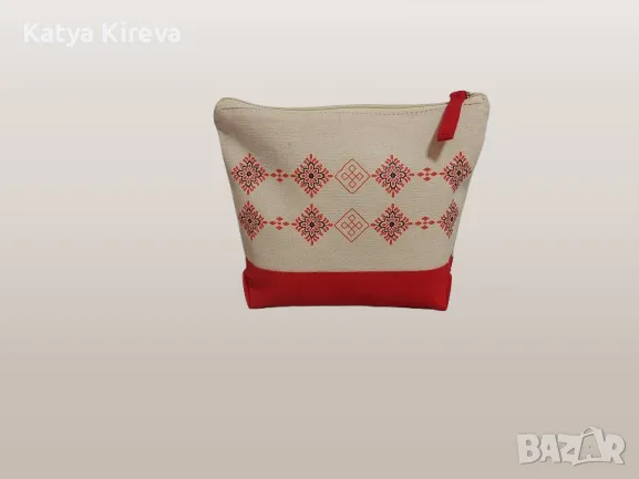 Несесер с народни мотиви