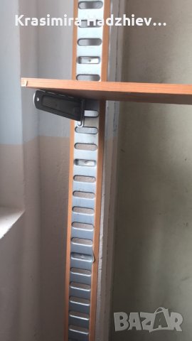 Оборудване щендери манекени закачалки рафтове