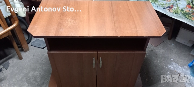 Продавам ТВ шкафче 90/75/45см.