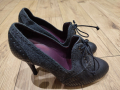 Обувки Stuart Weizmann , снимка 1 - Дамски обувки на ток - 44516635