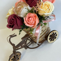 Декоративно колело с ароматни сапунени рози, снимка 5 - Подаръци за жени - 44919238