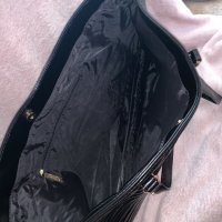 Нова чанта Versace Parfums large Handbag, оригинал, снимка 5 - Чанти - 30980931
