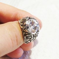 солиден кован пръстен, мъжки сребърен пръстен с голям красив  камък и множество камъчета, снимка 5 - Пръстени - 29581352