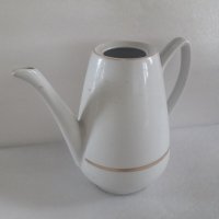 Български порцеланов чайник, снимка 1 - Сервизи - 40480218