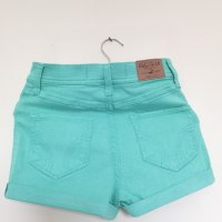 Къси панталонки Hollister, снимка 4 - Къси панталони и бермуди - 37277815