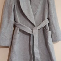 Палто М размер, снимка 1 - Палта, манта - 35500389