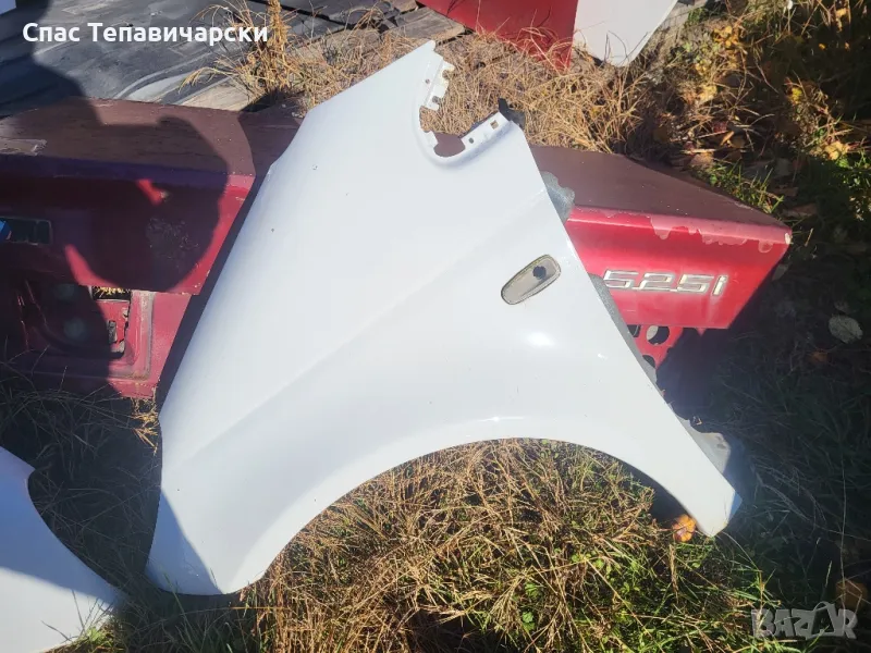 Продавам калници и преден капак за мерцедес vaneo, снимка 1