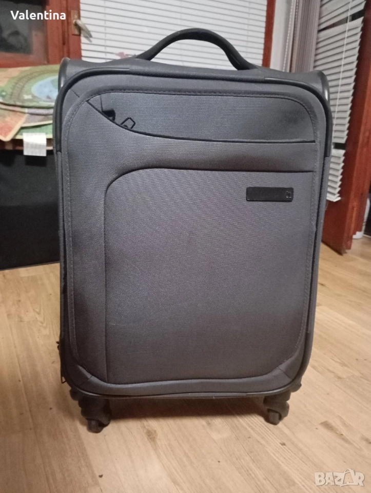 Куфар на колелца , снимка 1