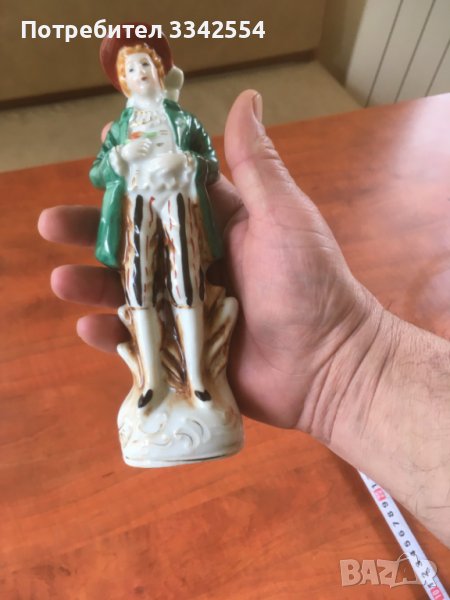 ПОРЦЕЛАН ФИГУРА СТАТУЕТКА ПОЗЛАТА, снимка 1