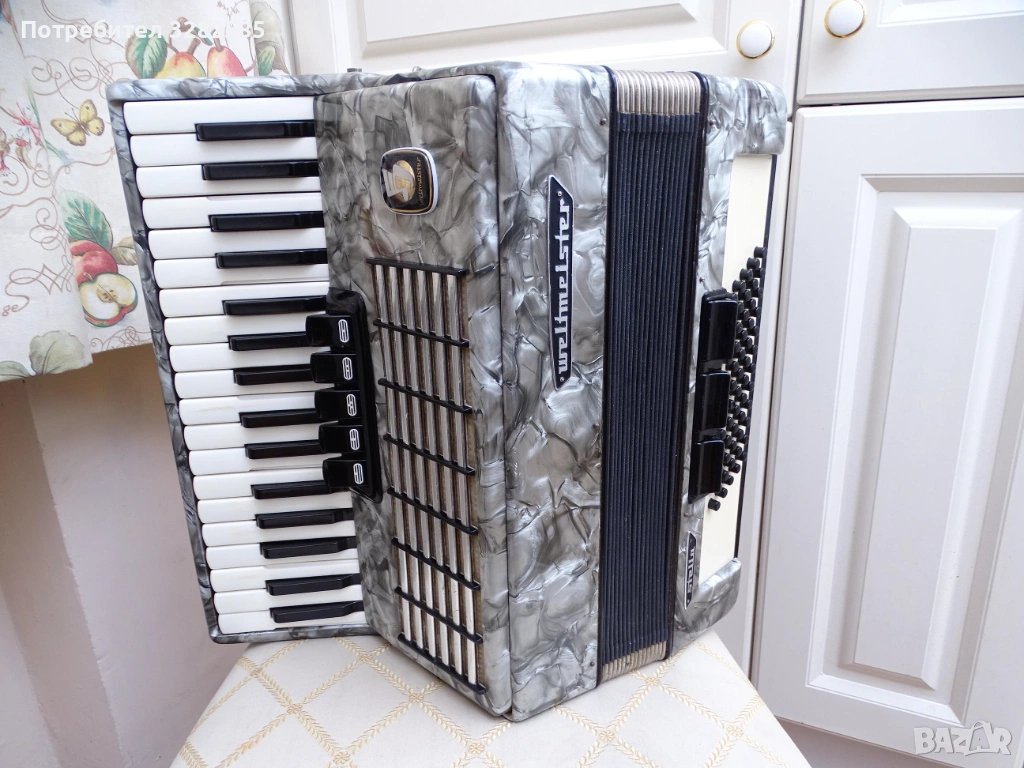 Акордеон Велтмайстер Стела 60 баса, снимка 1