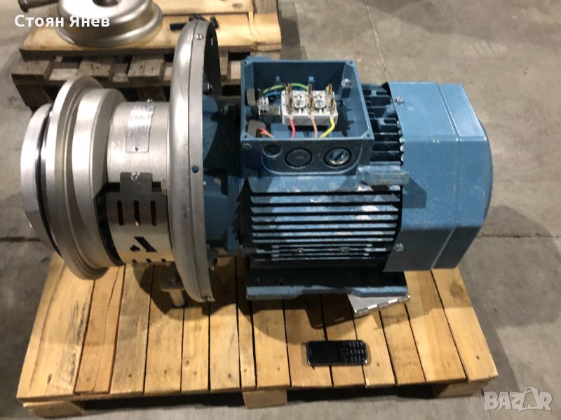 Центробежна помпа APV W+ 70/40, снимка 1