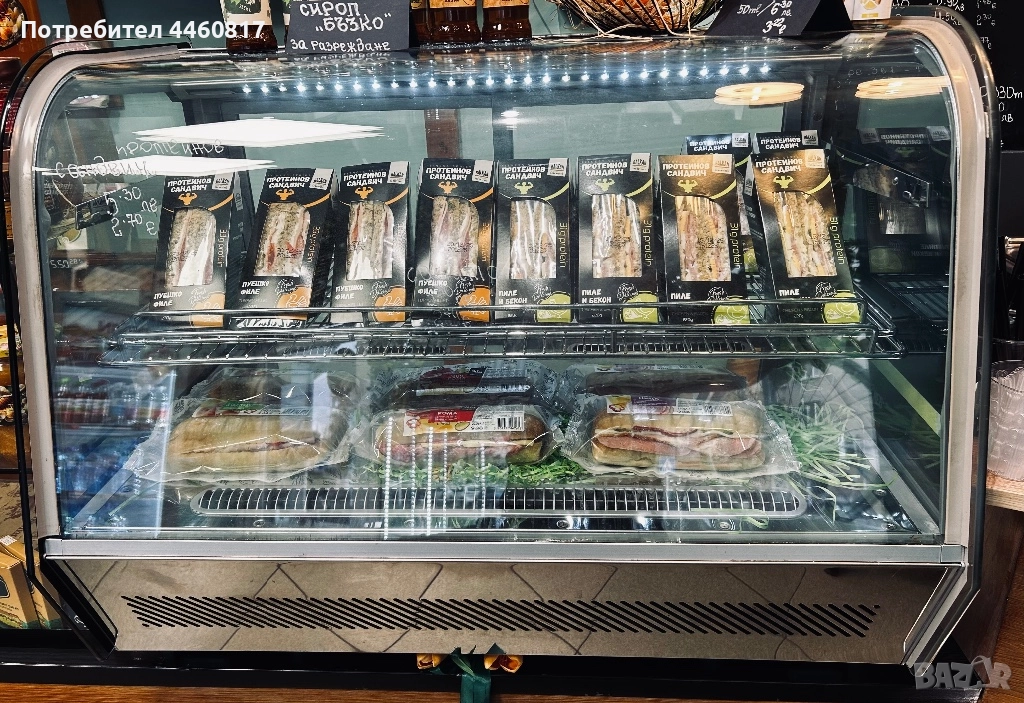 Хладилна витрина, снимка 1