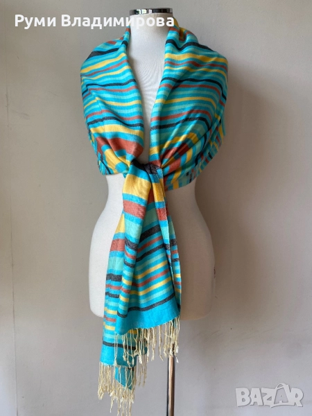 Светлосин шал на райета от 100 % коприна, снимка 1