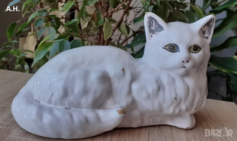 Керамична Персийска Котка Статуетка Оригинална, снимка 1