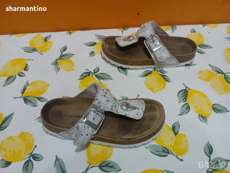 Кожени чехли Sommerkind N 32 - 6 лв, снимка 1