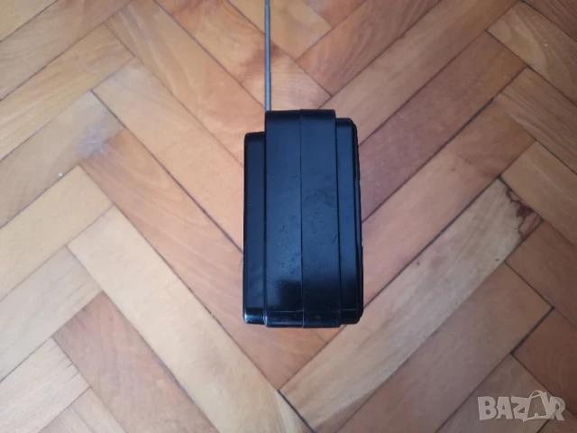 Многочестотно радио, снимка 5 - Радиокасетофони, транзистори - 50534547