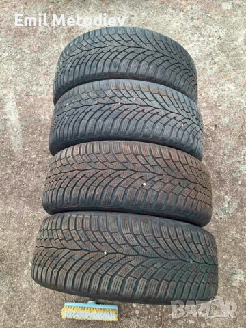 Комплект зимни гуми Continental 225/50/17, снимка 2 - Гуми и джанти - 51984458