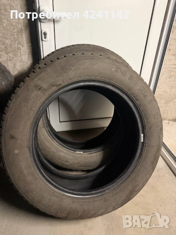 Зимни гуми Nexen 205/60/R16 92H / DOT 2022 - комплект 4 бр., снимка 2 - Гуми и джанти - 54310414