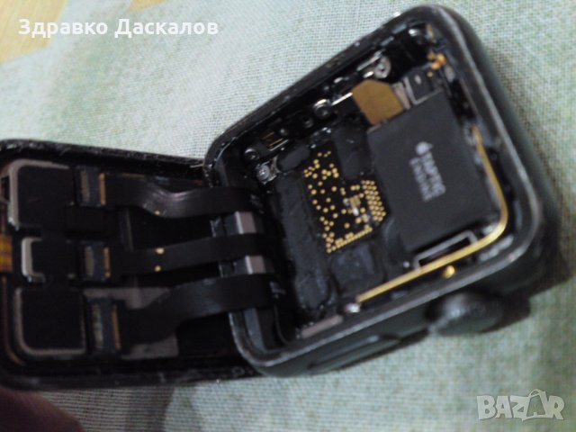 Apple Watch 2 38mm за части, снимка 3 - Смарт часовници - 34890952