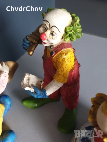 4бр Goebel Happy Clowns резин 20см/Гьобел Германия немски колекционерски фигури на клоуни-музиканти, снимка 10 - Статуетки - 46479168