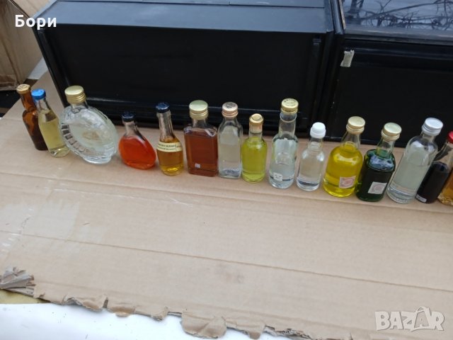 Стари колекционерски бутилки пълни 1, снимка 8 - Други ценни предмети - 35538599