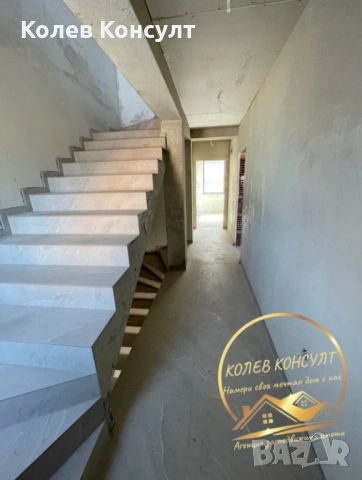 Новопостроена къща в гр. Царево, снимка 11 - Къщи - 54093417