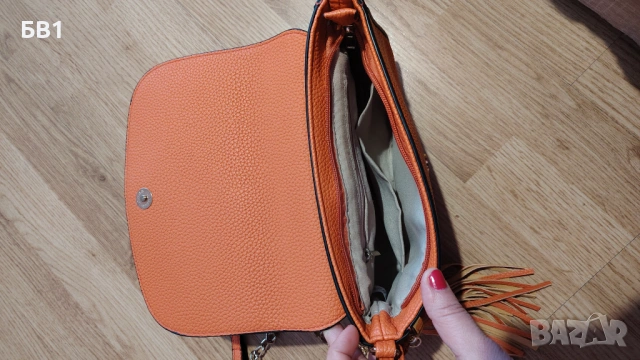 Дамска малка чанта , снимка 2 - Чанти - 53962517