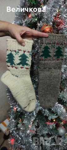 Коледни и обикновени, вълнени чорапи и терлици, ръчно плетени