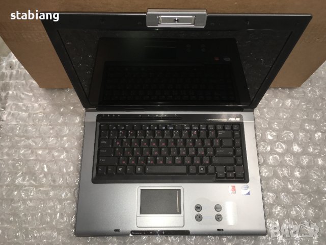 Лаптоп ASUS Notebook F5VL, снимка 2 - Лаптопи за дома - 40688930
