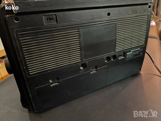 Радио касетофон ретро винтидж Grundig , снимка 10 - Радиокасетофони, транзистори - 53263704