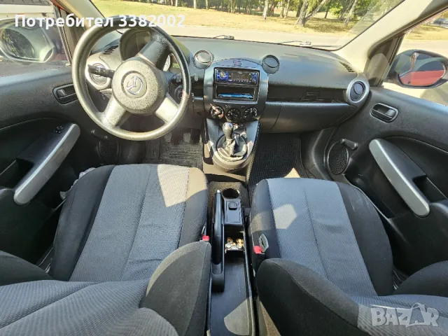 Mazda 2 2010 1.3 бензин, снимка 8 - Автомобили и джипове - 48789473