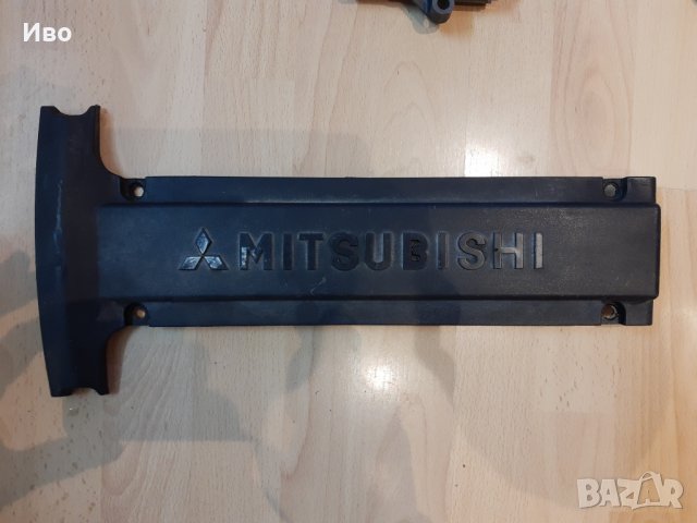 Декоративна кора за двигател Micubishi Outlander 1 Мицубиши Аутлендър 1 2.0i, снимка 1 - Части - 31879110