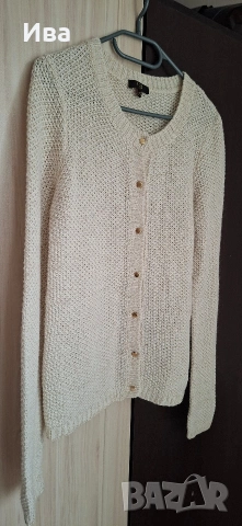 Дамска плетена жилетка с вълна