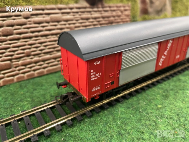 Вагон товарен хладилен 2-осен Роко HO 1:87 влак ЖП модел, снимка 3 - Колекции - 54009781
