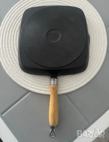 Чугунен тиган BIOLUX, снимка 3 - Съдове за готвене - 50136819