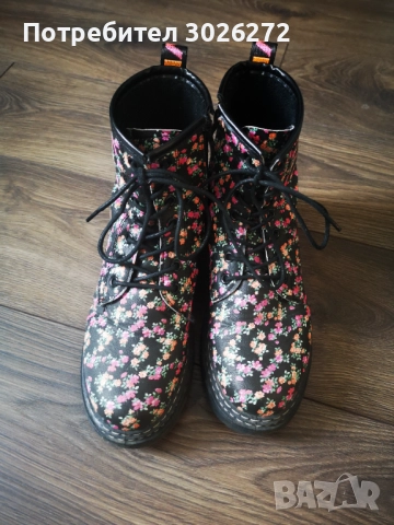 Цветни ботички