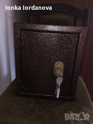 Метална каса за късо оръжие