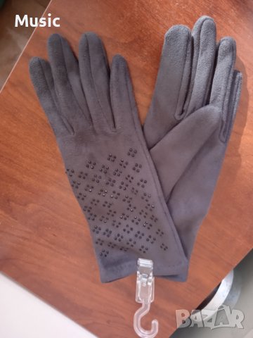 Нови дамски сиви ръкавици с добавени нежни мъниста, снимка 1 - Ръкавици - 39066950