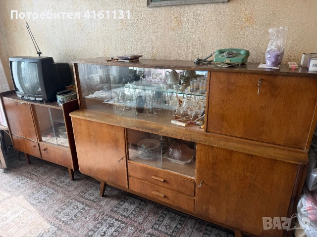 Ръчна, немска шевна машина, гардероби и бюфет, снимка 5 - Антикварни и старинни предмети - 53934092