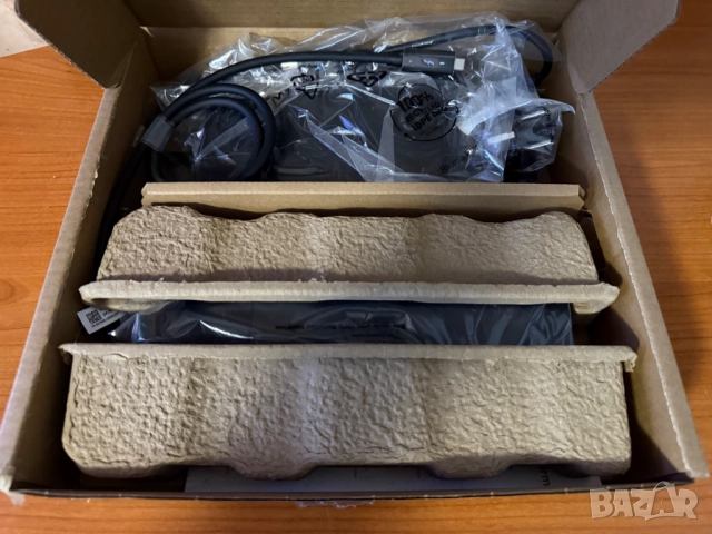 Докинг станция Dell Thunderbolt Dock WD22TB4 180W, от USB C към 2x Thunderbolt, 2x USB C, 3x USB A, , снимка 3 - Други - 52182320