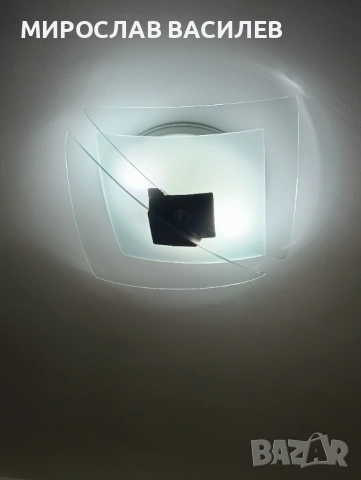 Лампа за таван с крушки