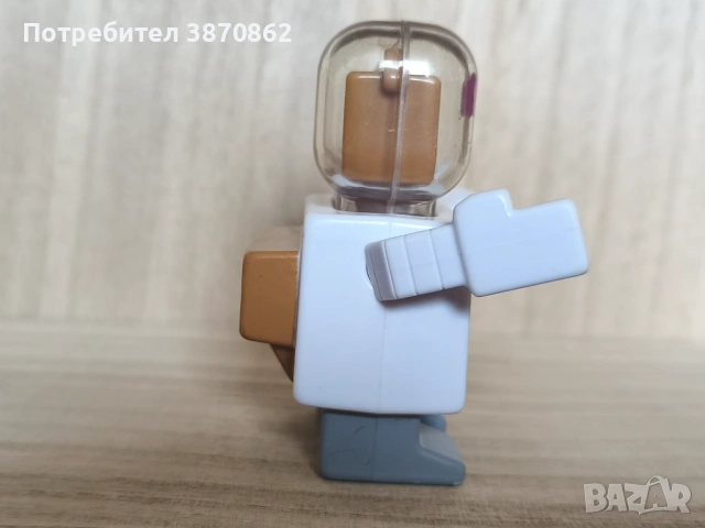 (Колекционерска фигурка на Спондж Боб) Burger King 2009 SPONGEBOB SANDY CHEEKS, снимка 2 - Колекции - 53174779