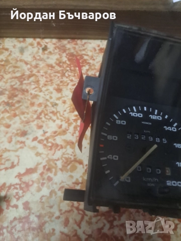 1буксов скоростомер-километраж със обортомер до 200 за VW Golf & Jetta Mk2, снимка 3 - Части - 52577175
