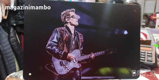 Метална табела (плакет) на Matt Bellamy с  Manson MA EVO Floyd Rose Sustainiac