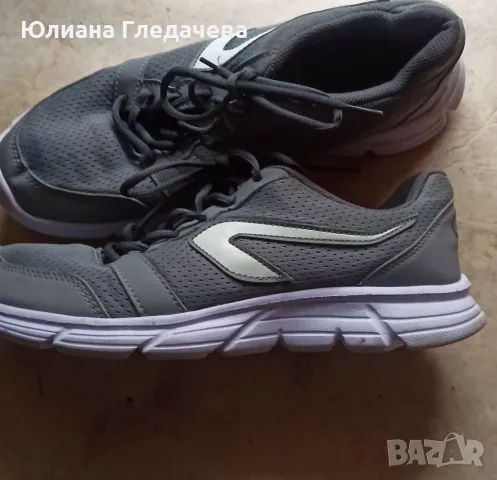 Маратонки  текстилни в отлично състояние 43 номер - 26.90 лв.