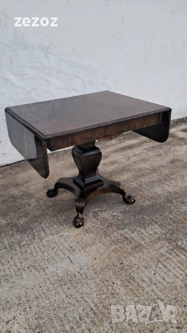 Антикварна маса за карти