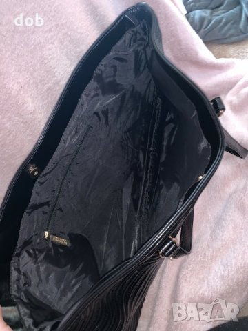 Нова чанта Versace Parfums large Handbag, оригинал, снимка 5 - Чанти - 30980931