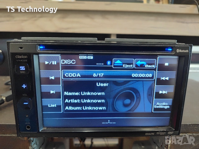 Висок клас Мултимедия Clarion VX402E Bluetooth / USB / AuX / CD / MP3, снимка 3 - Аксесоари и консумативи - 53045430