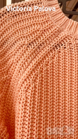 Кроп пуловер реглан в  нюанс „Peach Fuzz“ , снимка 11 - Блузи с дълъг ръкав и пуловери - 53957852